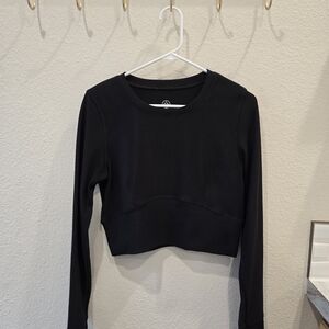 Black Long Sleeve Workout Crop Top